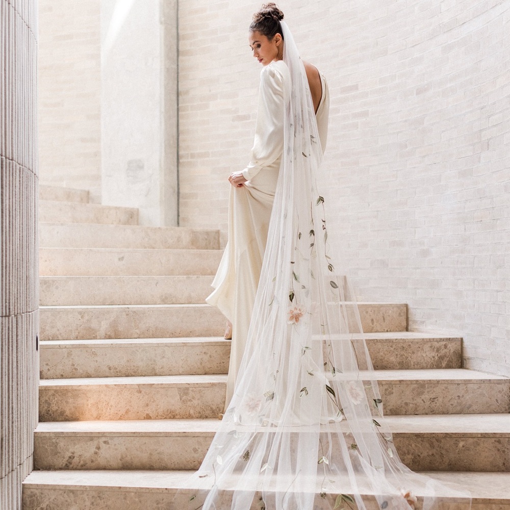 Toni Federici Goddess Veil